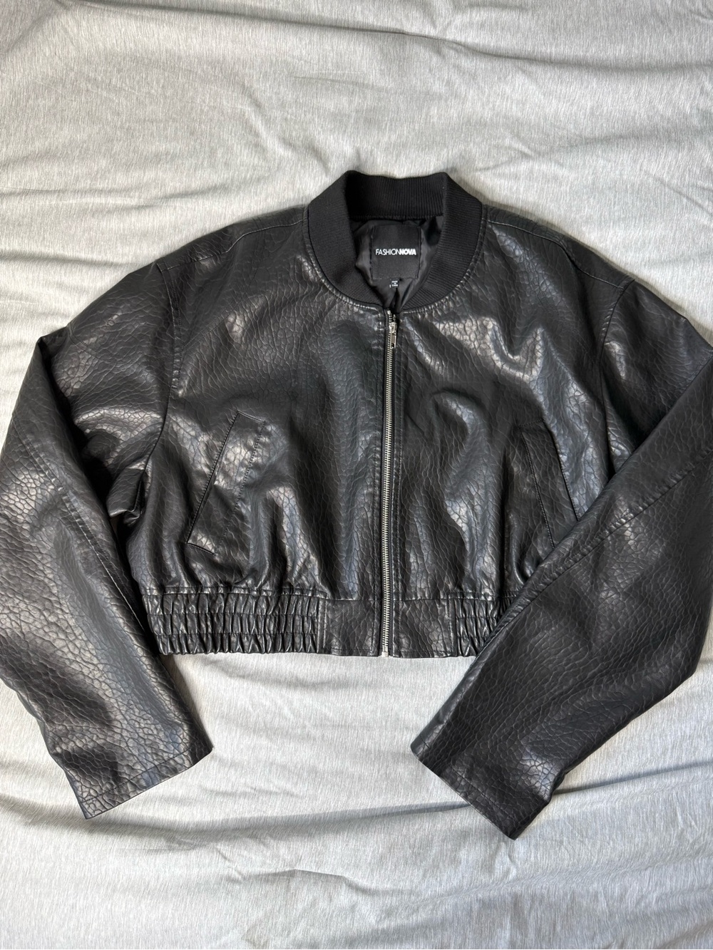 Fashion Nova Black Cropped Faux-Leather Bomber Jacket